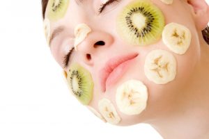 fruit-masque-on-face[1]
