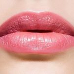 Treating swollen lips at home: all cases from allergy to bites and traumas