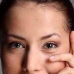 7 Quick and easy solutions how to get rid of eye bags