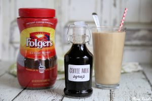 Homemade-Coffee-Syrup-for-Coffee-Milk[1]