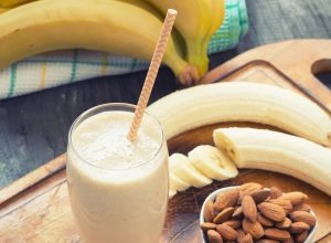 protein-shake-banana-almond[1]