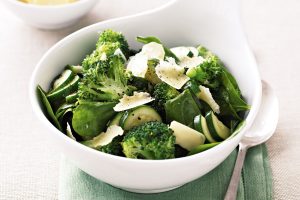 sauteed-broccoli-zucchini-and-baby-spinach-76720-1[1]